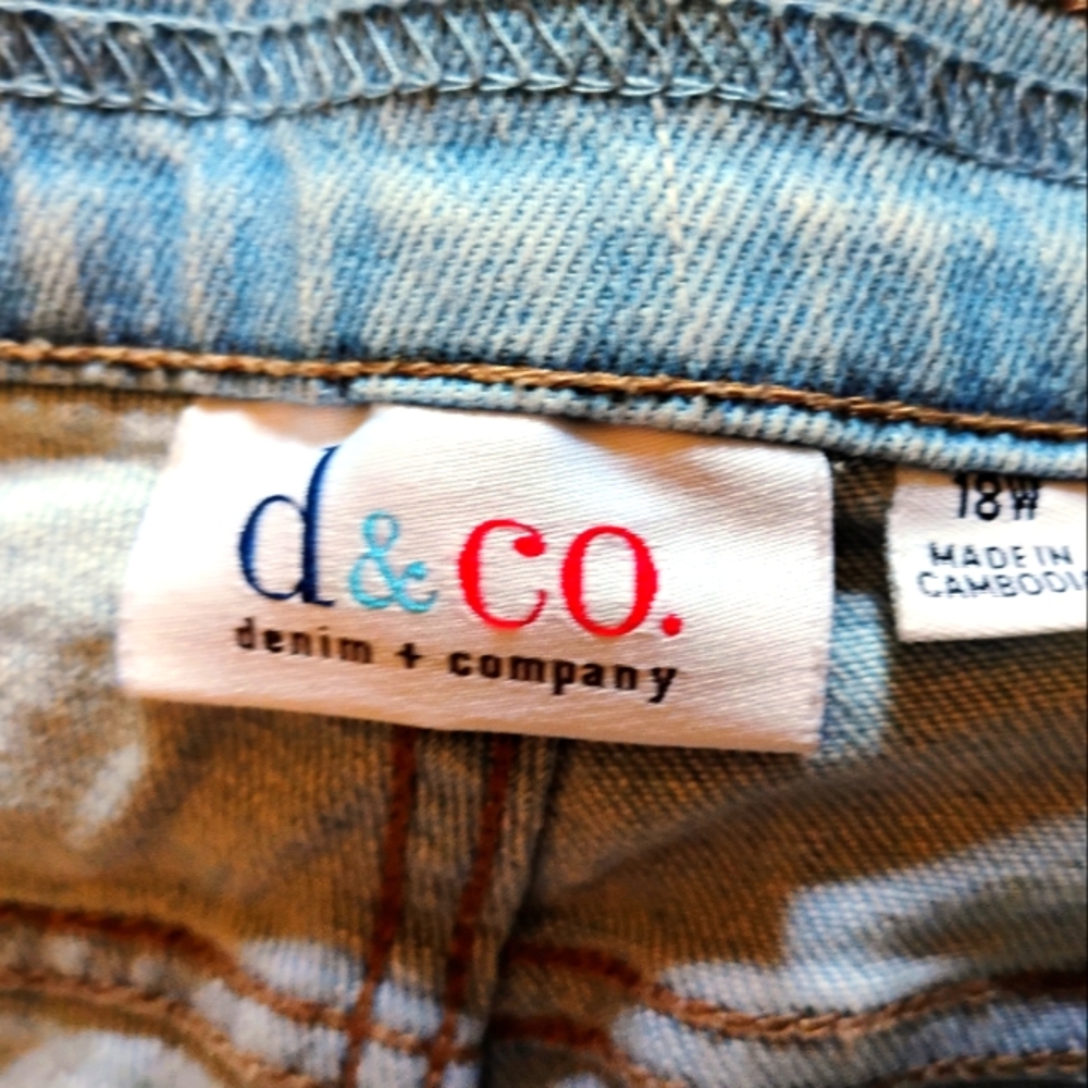 WOMEN'S BLUE JEANS,   *d CO*. HIGH WAISTED, 18 W By 29 INSEAM.